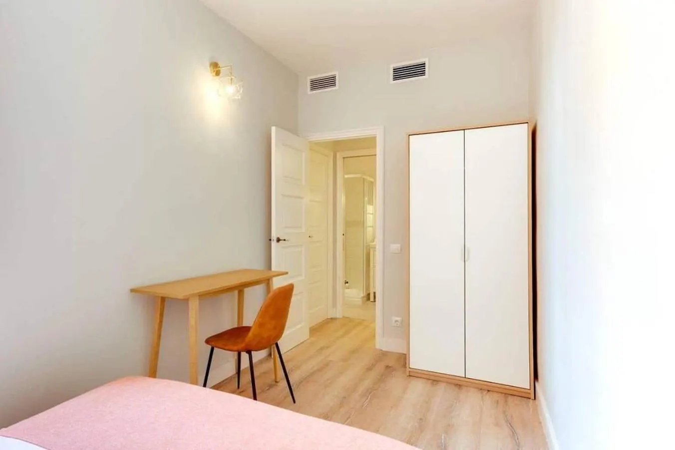 Bright 2Bdr In Trendy Gracia Apartment Barcelona